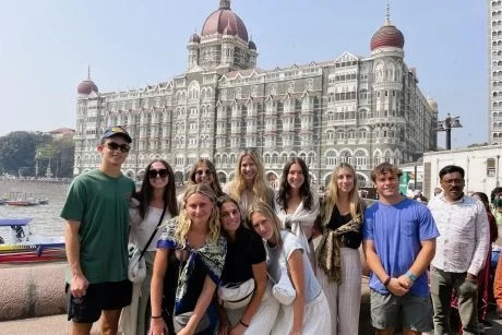 Group Tour Mumbai City Tour with Dharavi Slum Tour Group Tour Mumbai City Tour with Dharavi Slum Tour